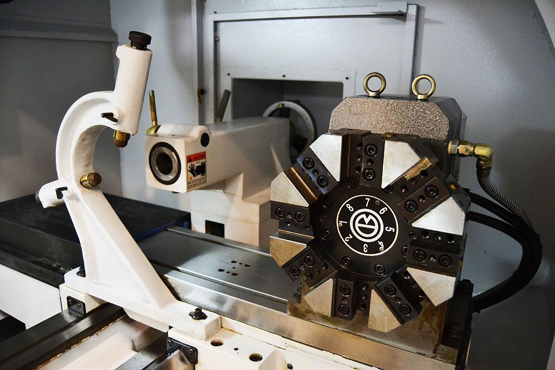 トラヴィス Torno CNC TR-2XP Travis | Alta rigidez e eficiente