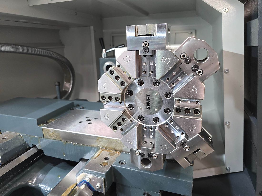 Torno CNC com barramento paralelo Travis TT-2S | CIMHSA Brasil